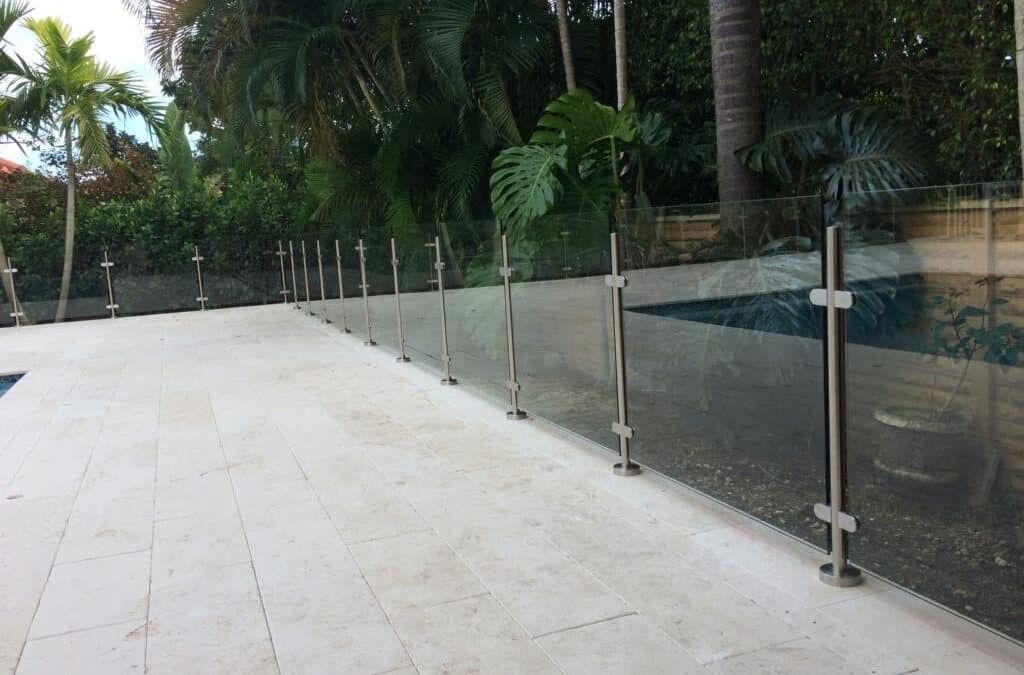 Barandilla de vidrio – Omar Construction LLC