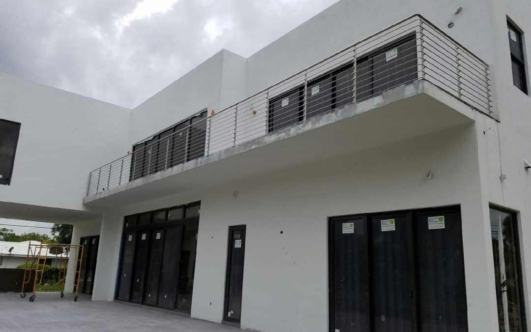 Barandilla de acero inoxidable, Hector Mata Residence