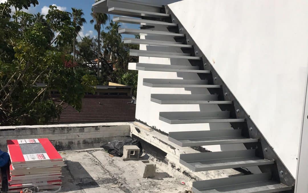 Barandilla de vidrio House 641 NW 7 ST Miami FL