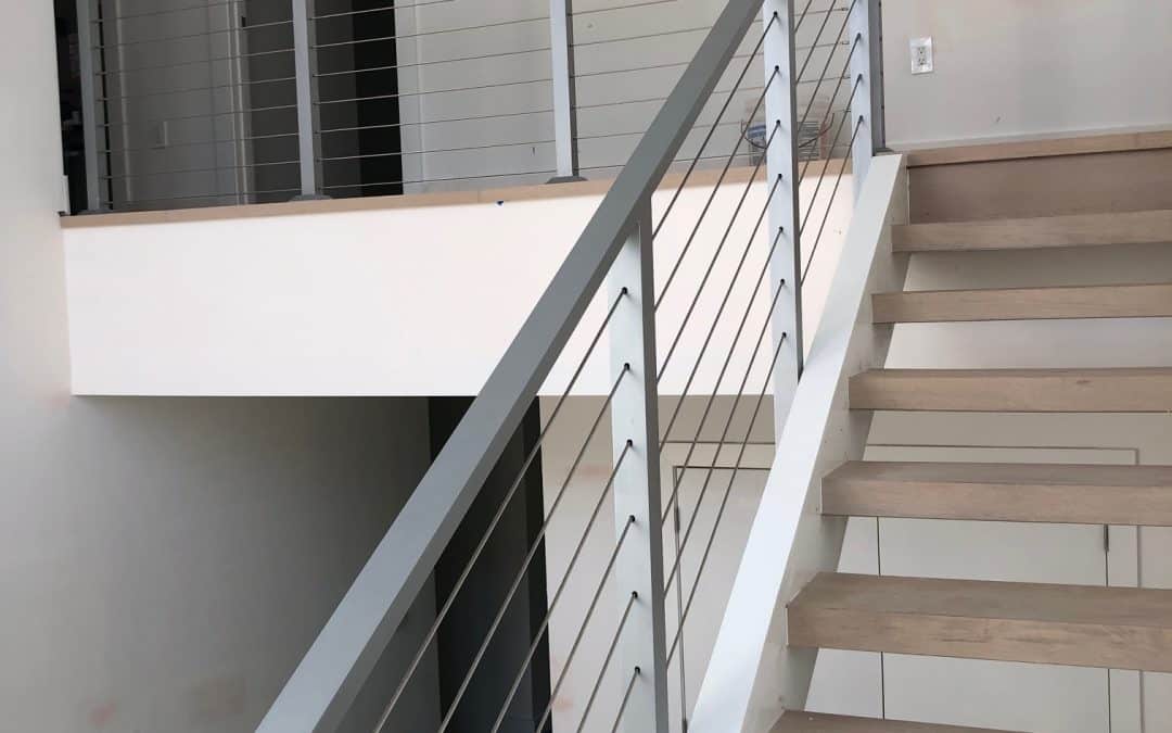 Escalera moderna y de madera abierta Raiser, Villas Marisela Pomenta