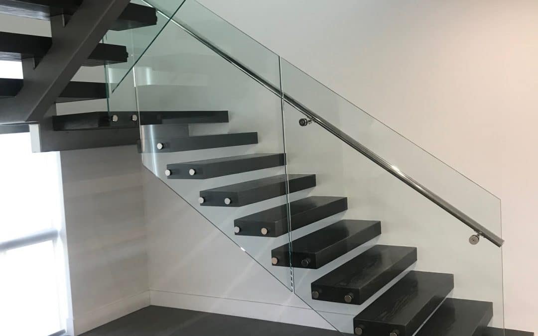 Escalera moderna y flotante, viga central, The Bucket Company